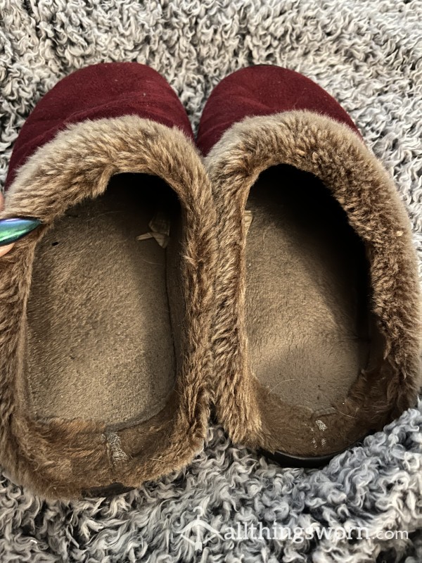 Well Worn Maroon Slippers/ Fuzzy Trim/ Very Used/ Size 10 Feet