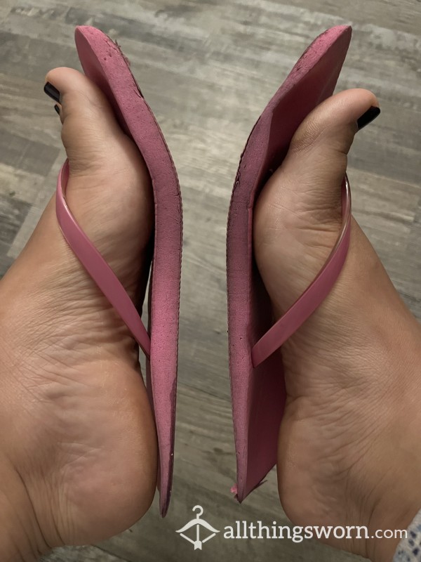 Well Worn Pink Flip Flops/ Dirty Feet Smell/ Size 10 Feet