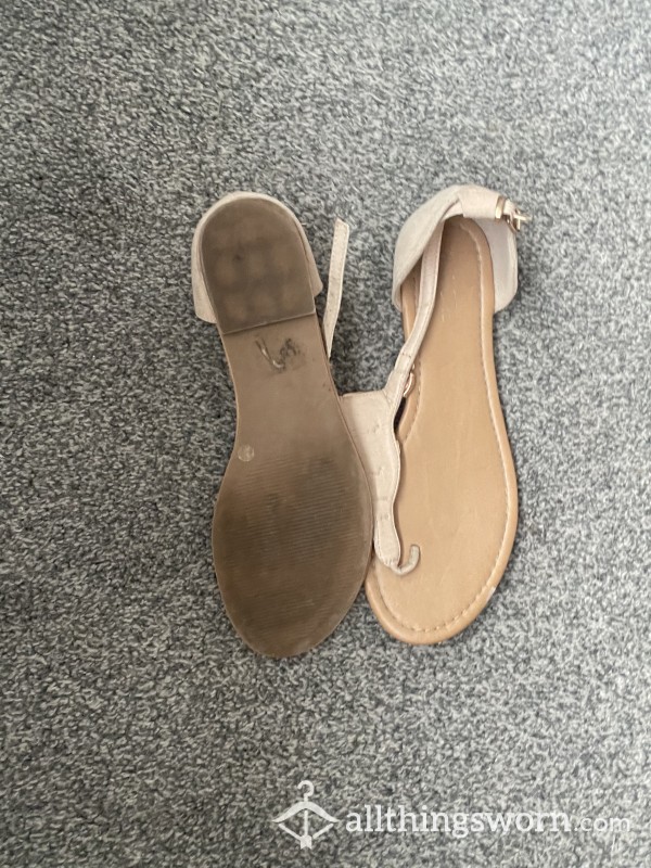 Well-worn Smelly Sandals 👡