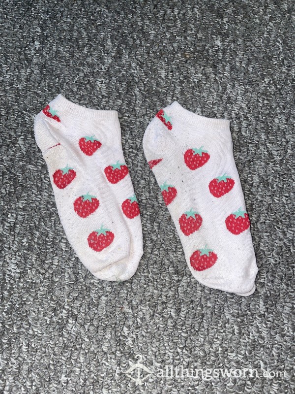 Well Worn Strawberry Trainer Socks
