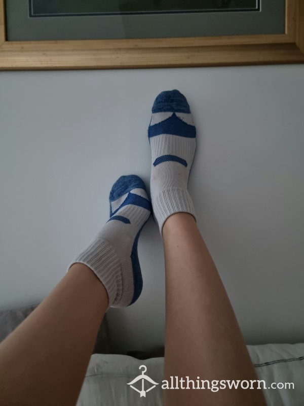 Who Will Lick Them Clean?? Blue And White Sweaty Sports Ankle Socks! Free UK P&P 🇬🇧