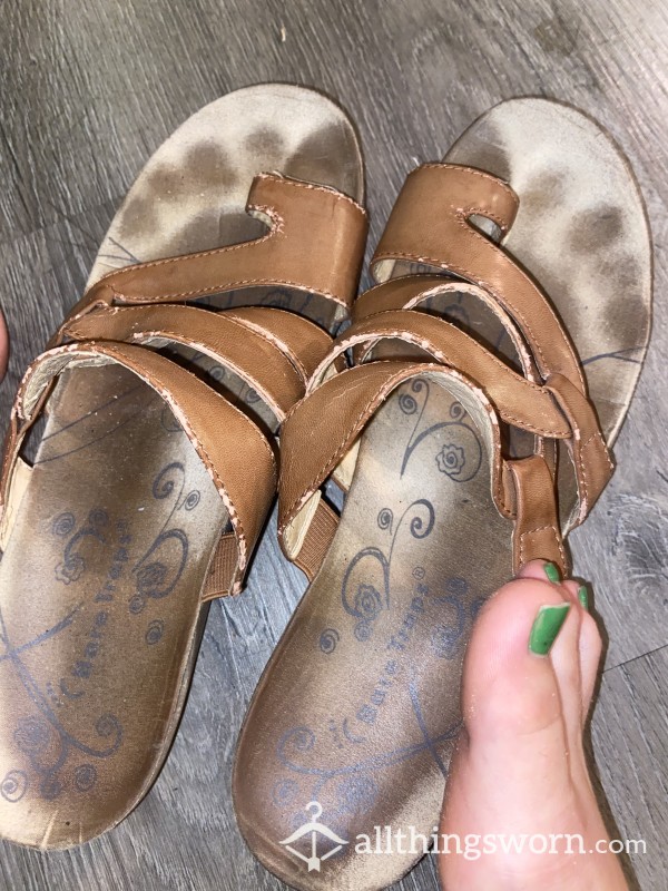 SOLD!!WELL-WORN TOEPRINT Sandals
