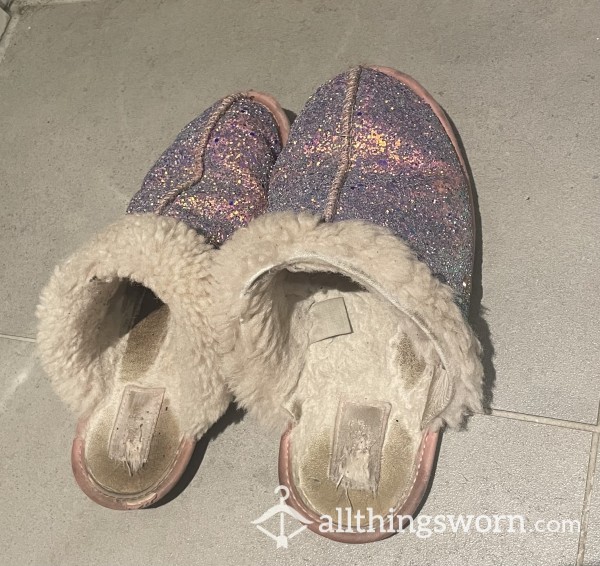 Well Worn Ugg Slippers - Worn Leather Pink Slippers