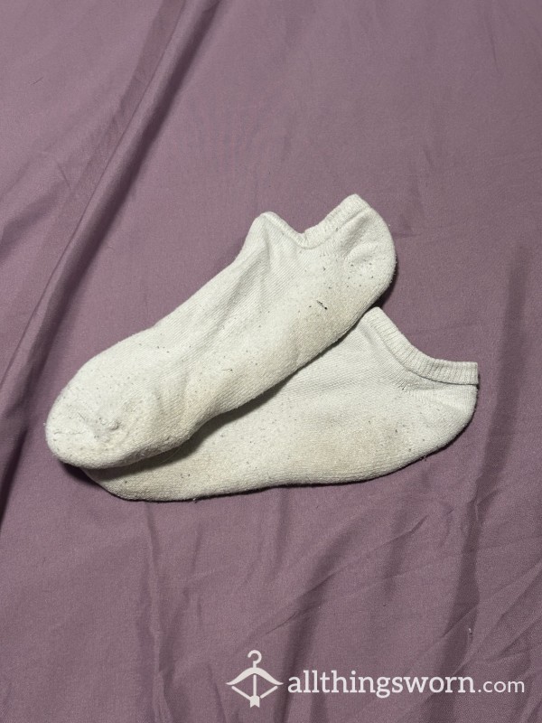 Well Worn White Ankle Sock