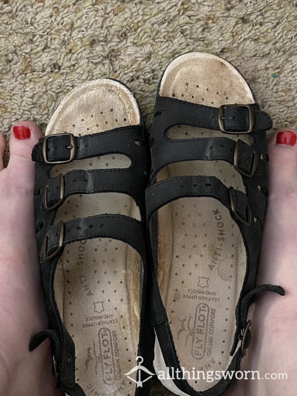 Well Worn Women’s Sandals 9.5