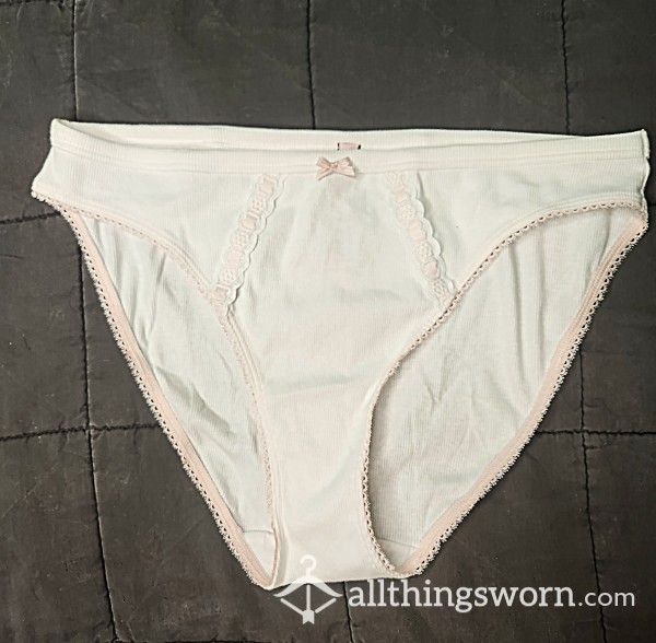 White 100% Cotton Fullback Bikini Panty With Pink Bow