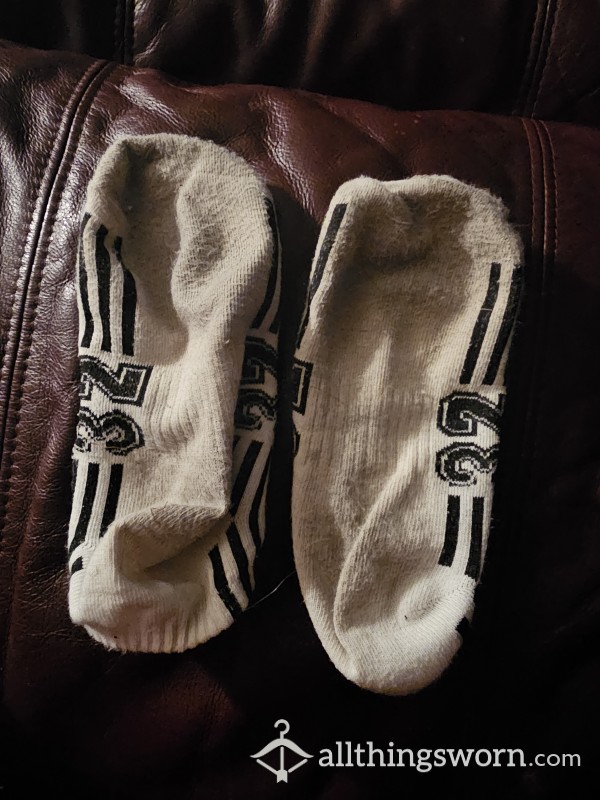 White And Black Ankle Socks | 4 Days Wear