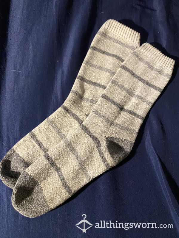 White And Grey Striped Socks 🧦 (7 Day Wear)