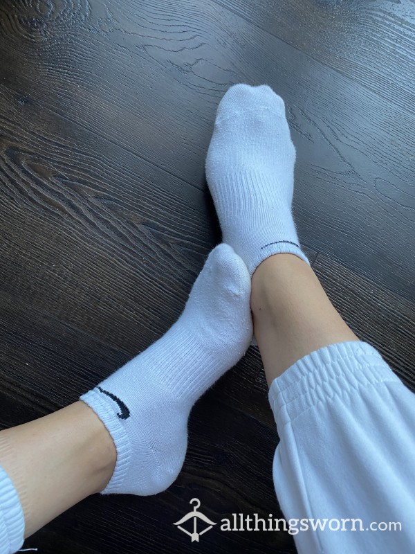 White Ankle Nike Socks