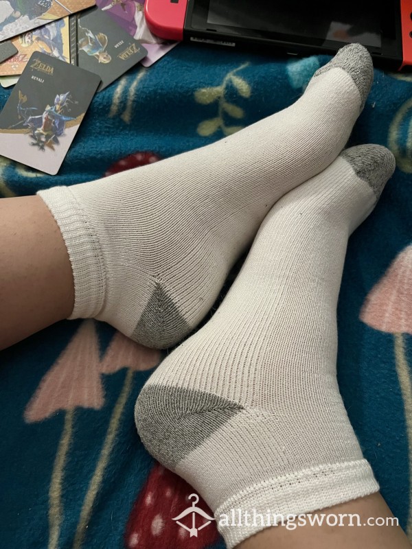 White Ankle Socks/ Soft Cotton/ Size 10 Feet