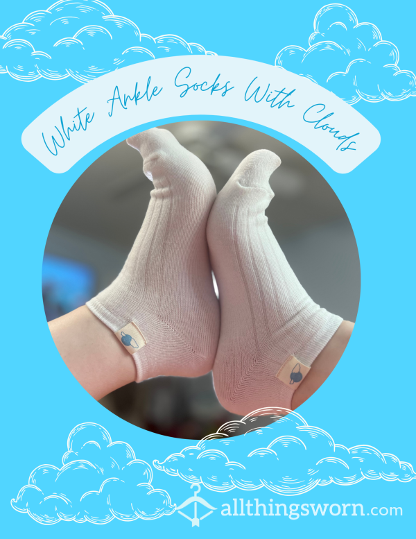 White Ankle Socks With Cloud Icon