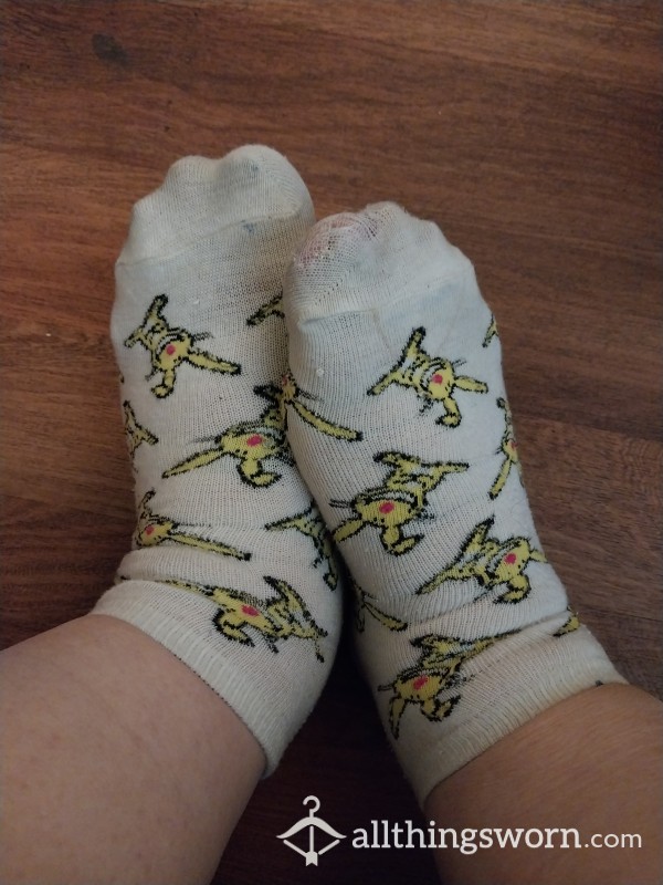 White Ankle Socks With Yellow Bunnies On It