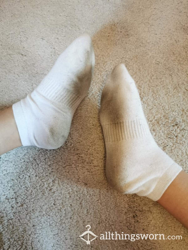 White Ankle Sports Socks