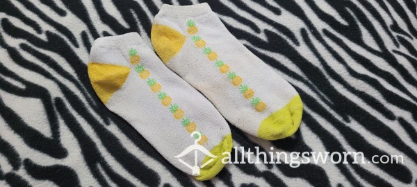 White Anklet Socks With Pineapples