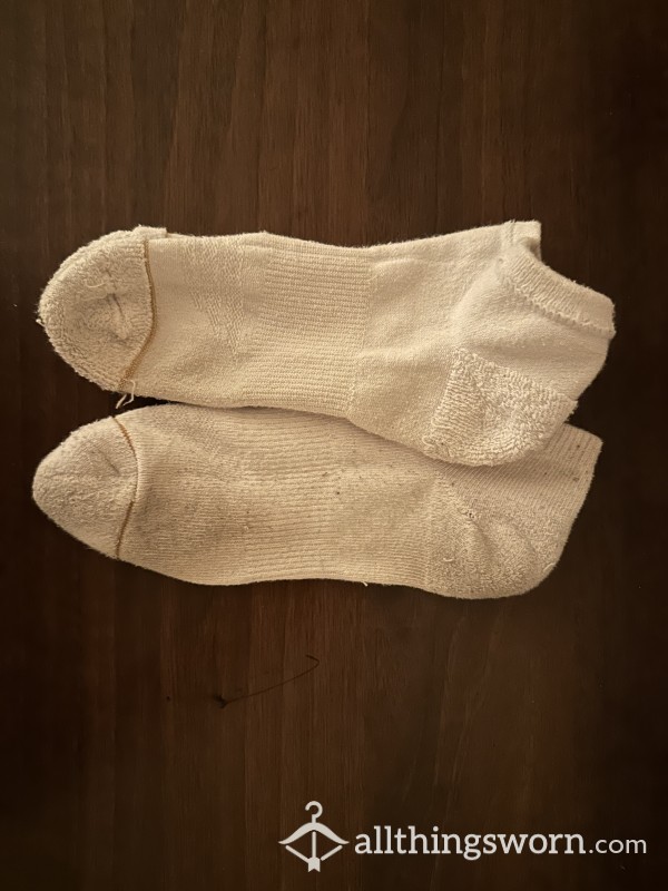 White Athletic Ankle Socks