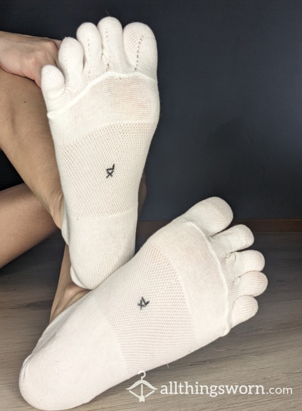 White Cotton Toe Socks