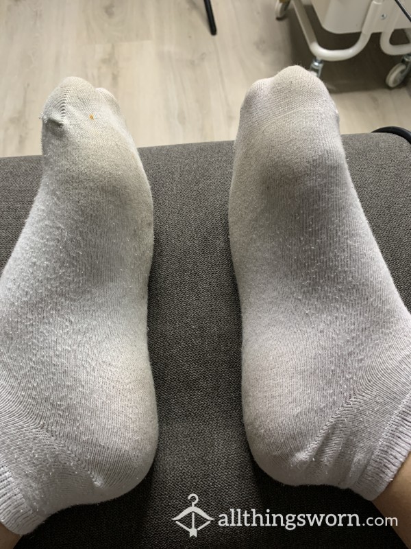 White Dirty And Smelly Sneaker Socks🧦