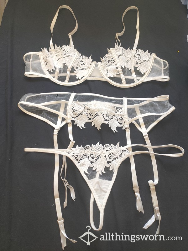 24 Hour White Embroidered 3 Piece Lingerie Set