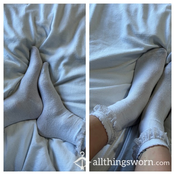 White Frilly Socks 🧦