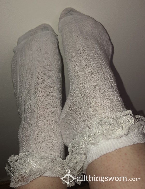 White, Lace Ankle Socks