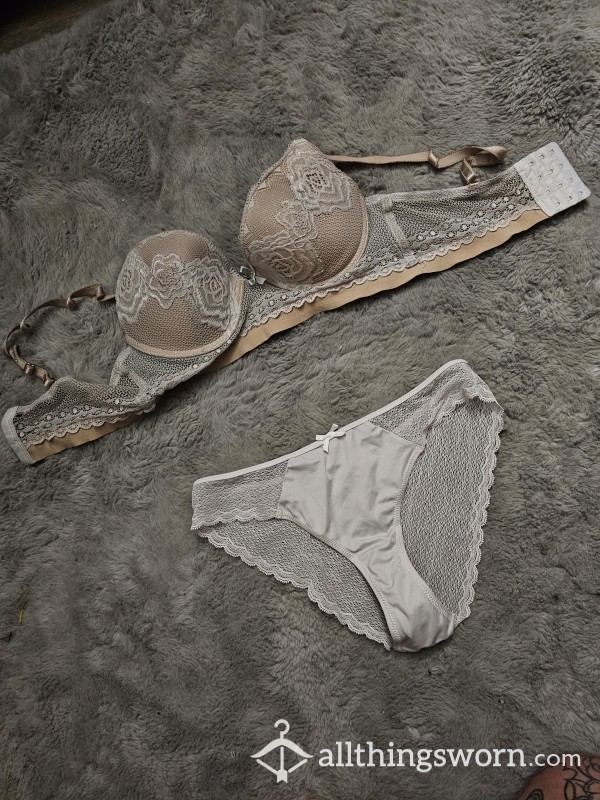 White Lace Bra And Panty Matching Set