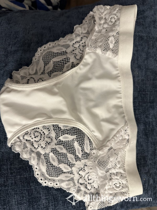 White Lace Panty 10hr Sweet Aroma