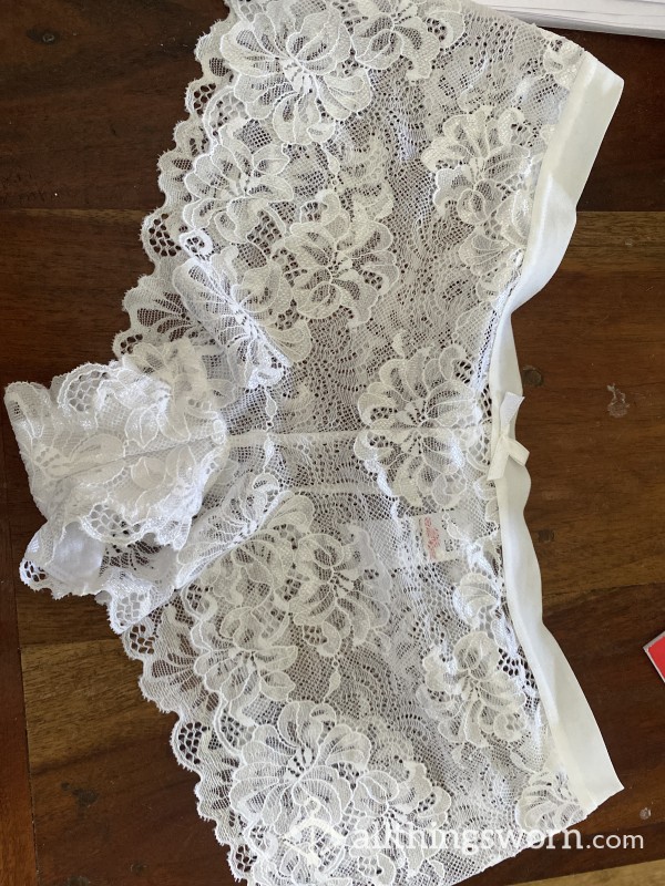 White Lacey Short Style