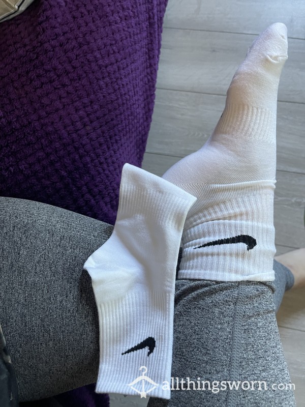 White Nike Crew Socks