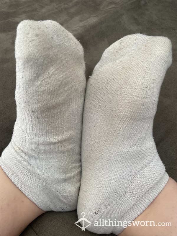White No-Show Ankle Socks - Dirty And Smelly
