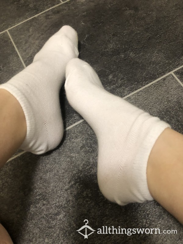 White Socks Ready For A Wear 🧦 🤍