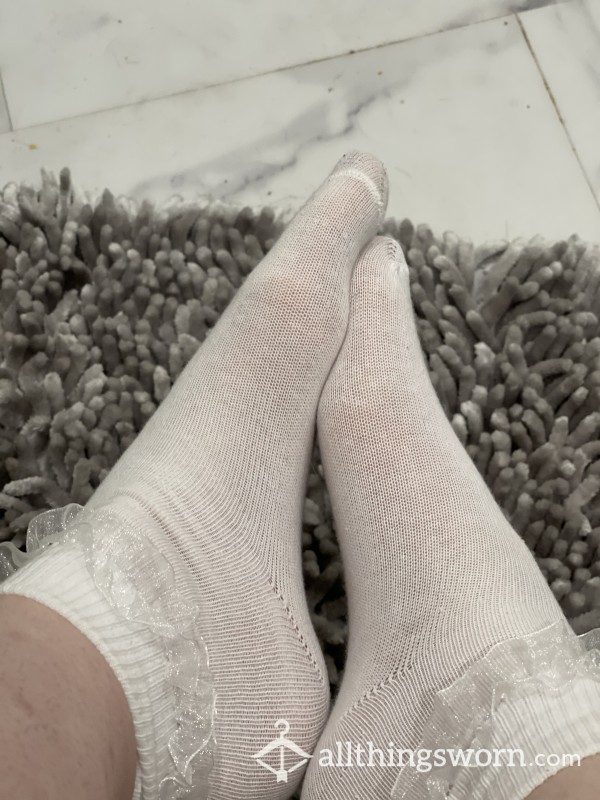 White Ruffle Socks