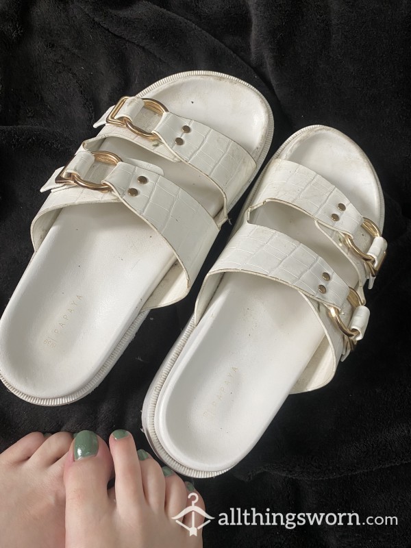 White Slider Sandal | Well Worn | Size 6