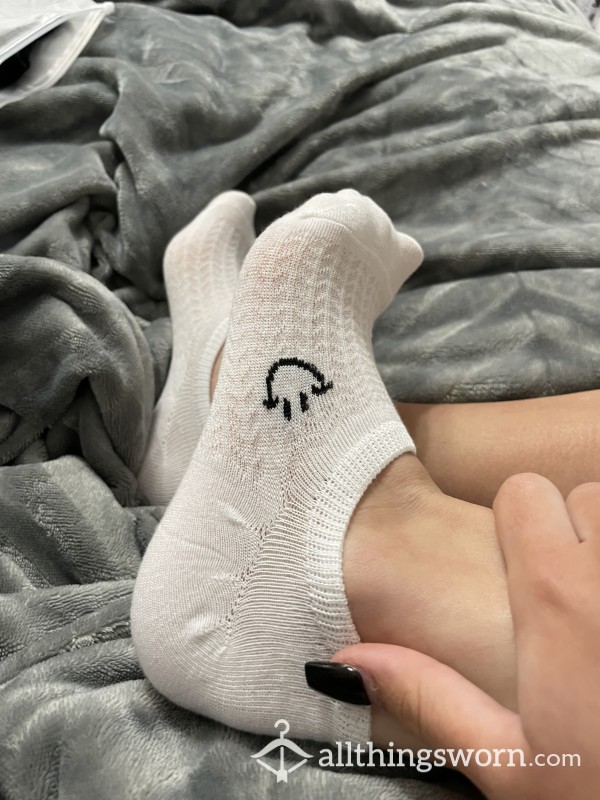 White Smiley Face Ankle Socks