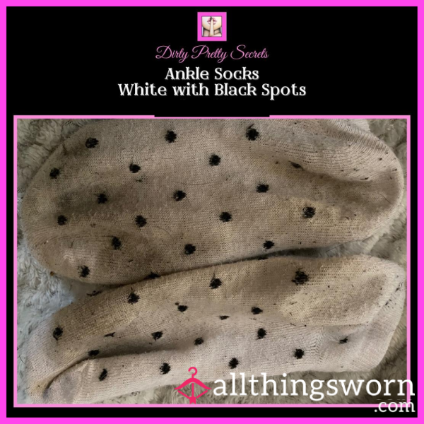DIRTY WHITE & BLACK SPOTTY SOCKS 🖤 3 Day Wear 🤍 Includes UK Postage 🖤 2 Pairs For £18