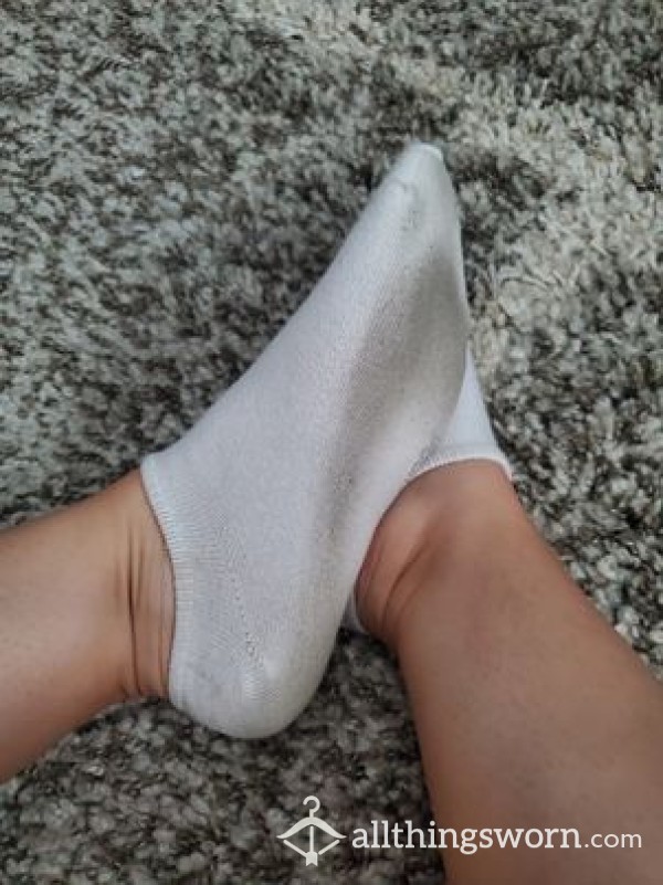 White Stained Ankle Socks