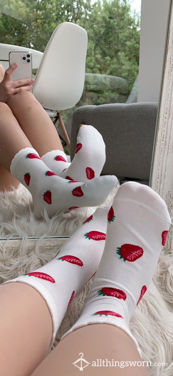 Strawberry Socks 🍓