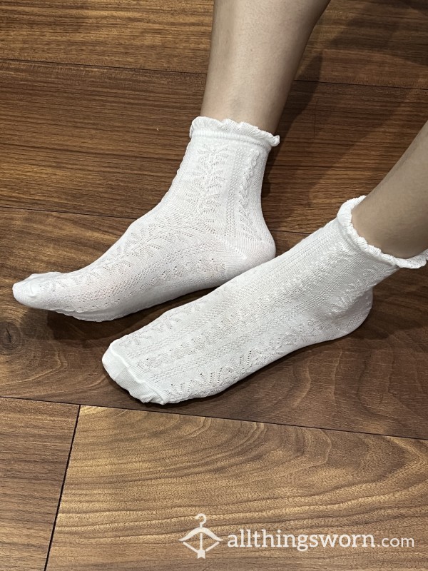 White Textured Ankle Socks Oo2