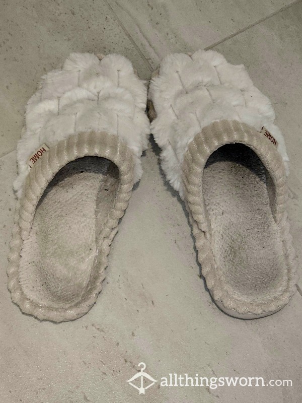 White Thrashed Slippers