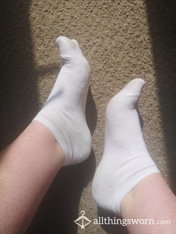 White Trainer Socks, Full Day Worn 🧦