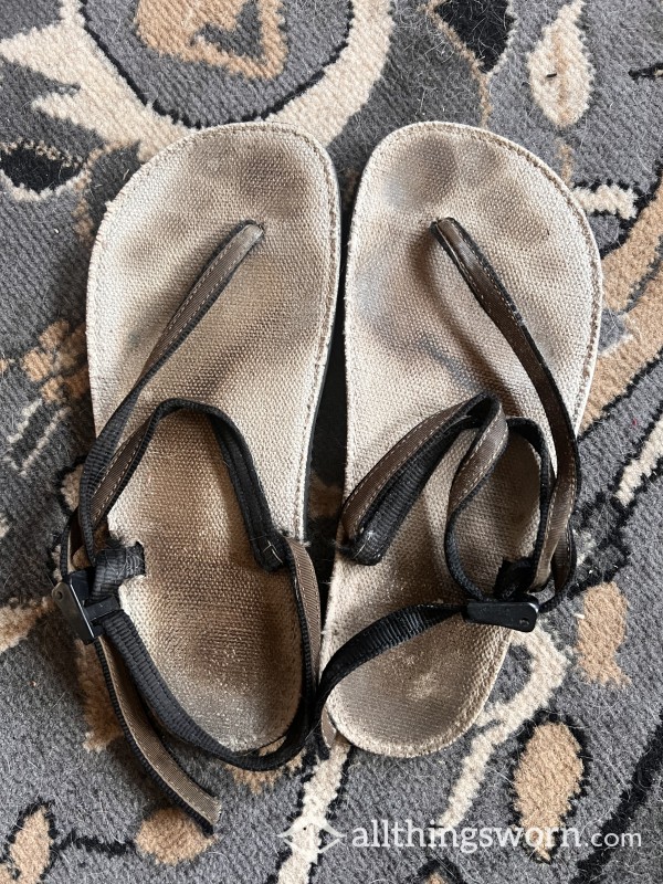 Women’s Used Sandals