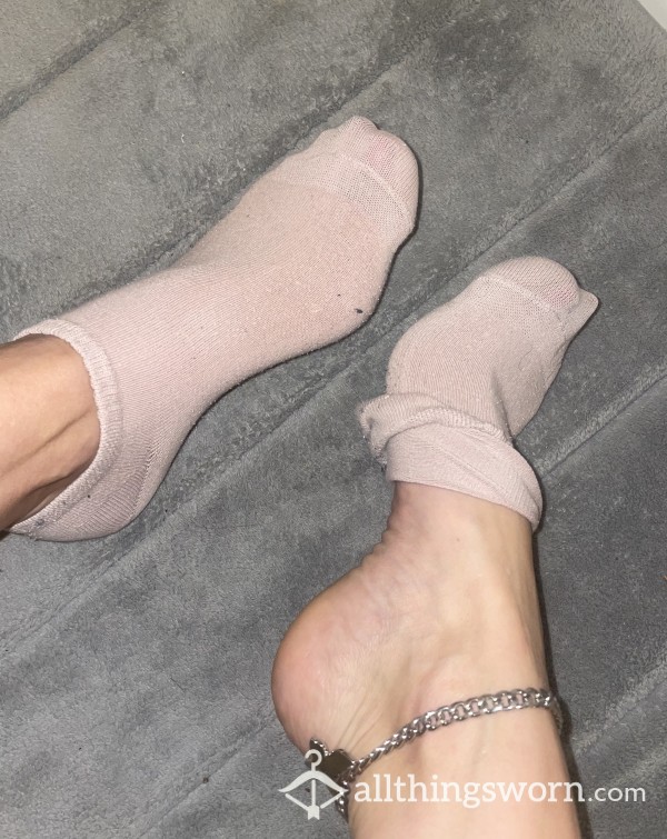 Womens Well Worn Socks , Worn Womens Socks, Ankle Socks