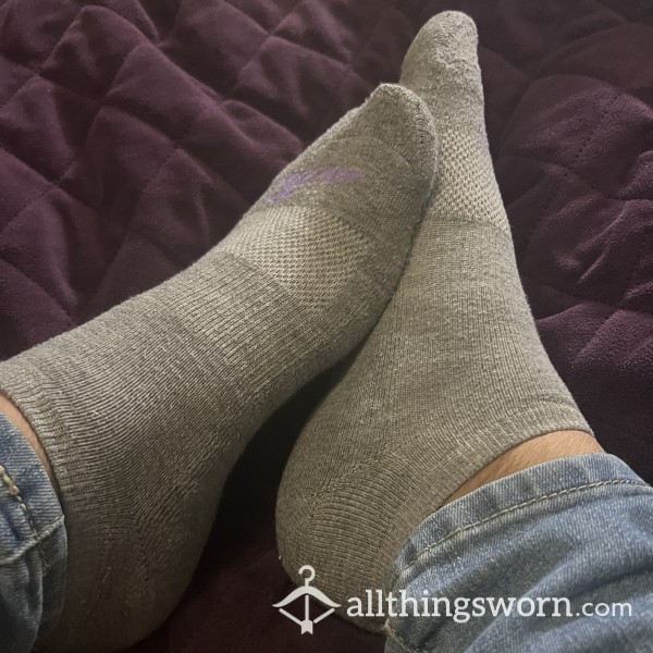 Grey No Show Ankle Socks