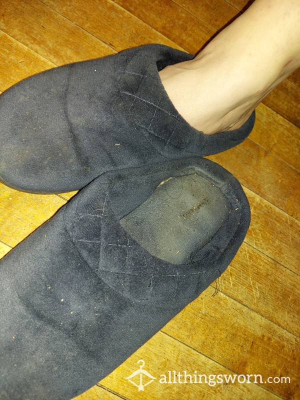 **SOLD**Worn Barefoot For 2 Years! My Favorite Filthy Slippers