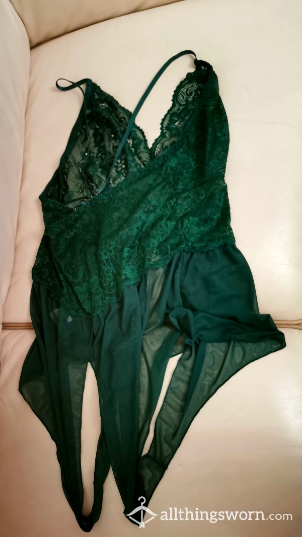 Worn Emerald Green Open Crotch Babydoll. Worn 2 Days And Cum In. So Sexy On. Size18/ 20 UK Or XL. All Requests Welcome. £30 💯🔥🔥🔥