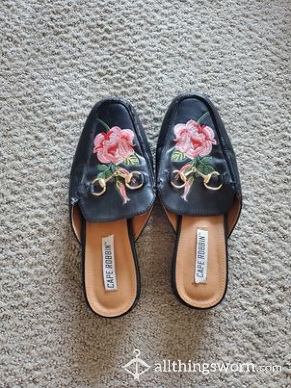 Worn Floral Loafers 🌸