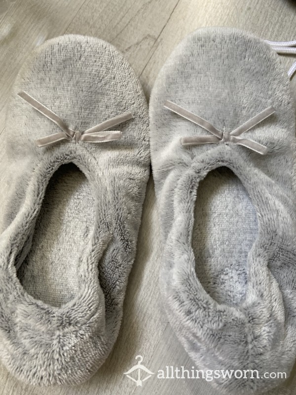 Worn Grey Fluffy Slip On Slippers