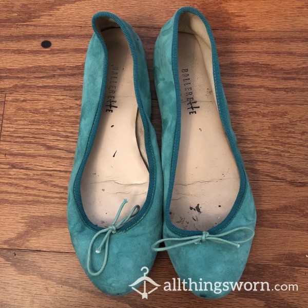 SOLD-Worn Old Smelly Flat Shoes Flats