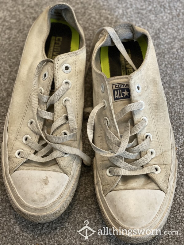 Worn Out & Battered Converse