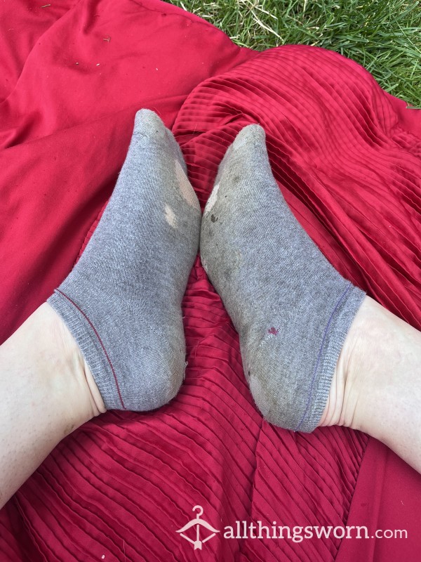 Worn Out Grey Ankle Socks