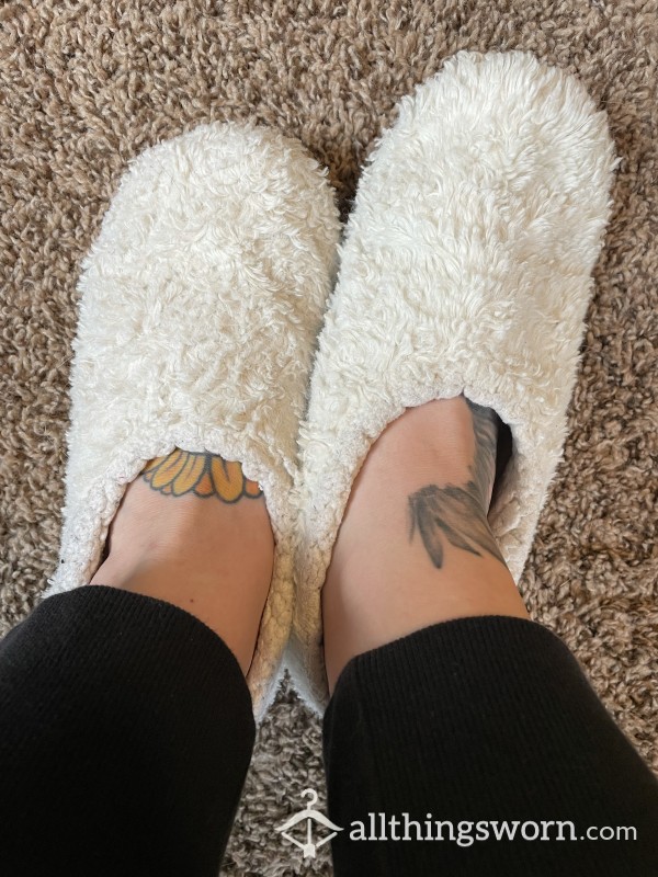 Worn Out House Slippers Old🤍